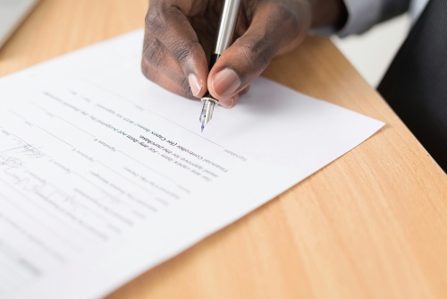Why Professional Translators Outperform AI in Technical Translations